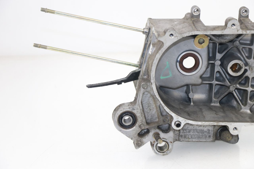 photo de LEFT ENGINE CRANKCASE SYM FIDDLE 2 50 (2008 - 2013) - Fixing points details