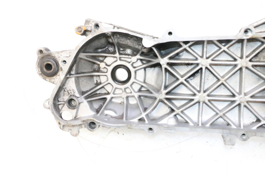 photo de LEFT ENGINE CRANKCASE PEUGEOT TREKKER 50 (1995 - 2004) - Distinctive features