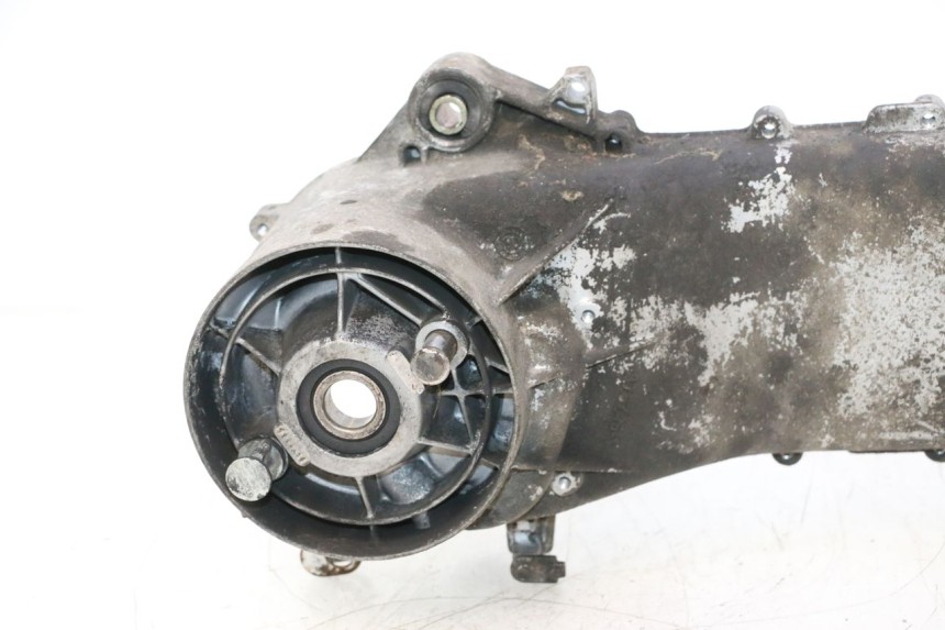 photo de LEFT ENGINE CRANKCASE PIAGGIO TYPHOON 50 (2000 - 2009) - Distinctive features