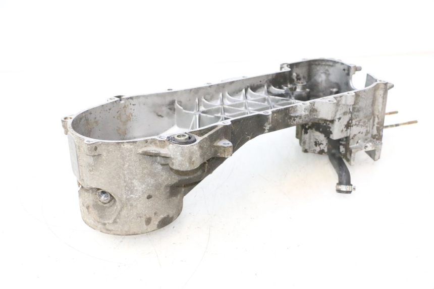 photo de LEFT ENGINE CRANKCASE PIAGGIO TYPHOON 50 (2000 - 2009) - Alternative perspective