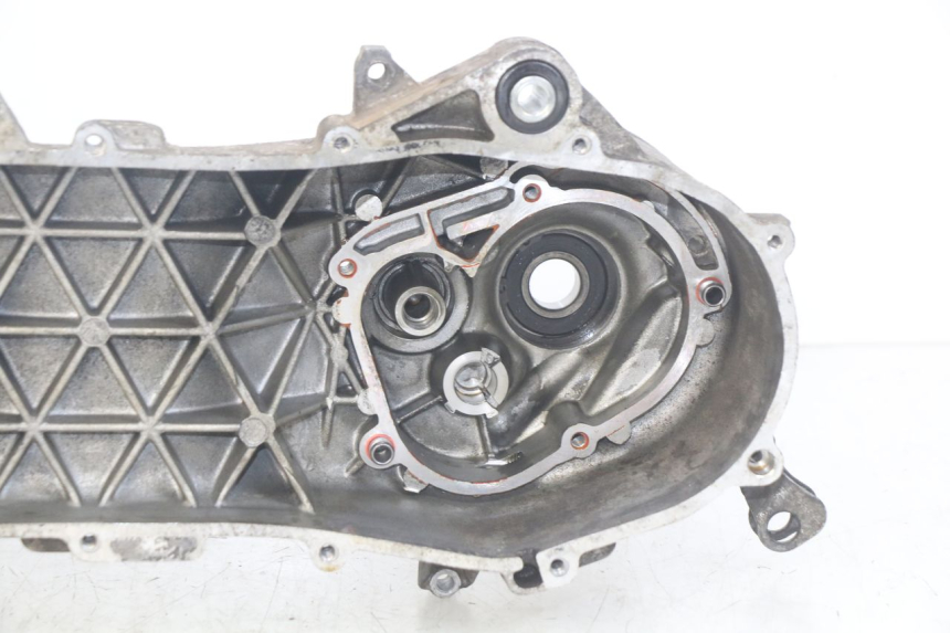 photo de LEFT ENGINE CRANKCASE PIAGGIO VESPA S 2T 50 (2007 - 2014) - Technical close-up