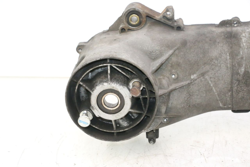 photo de LEFT ENGINE CRANKCASE PIAGGIO VESPA S 2T 50 (2007 - 2014) - Fixing points details