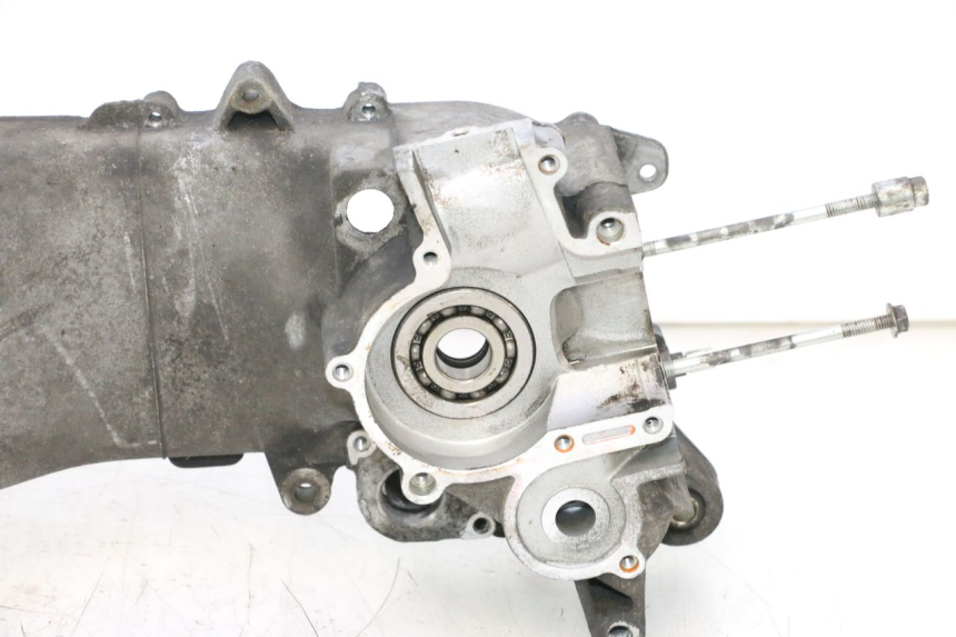photo de LEFT ENGINE CRANKCASE PIAGGIO VESPA S 2T 50 (2007 - 2014) - Surface and material condition