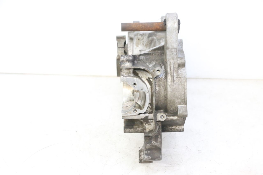 photo de LEFT ENGINE CRANKCASE PEUGEOT VIVACITY NEW 2T 50 (2008 - 2017) - Additional view of the item