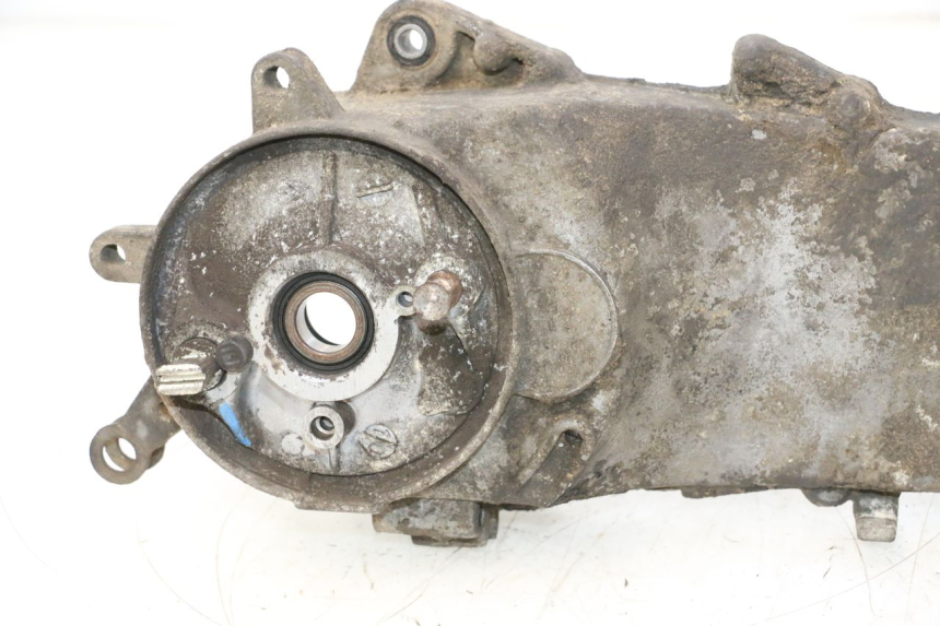 photo de LEFT ENGINE CRANKCASE PEUGEOT VIVACITY 50 (1998 - 2003) - Product overview