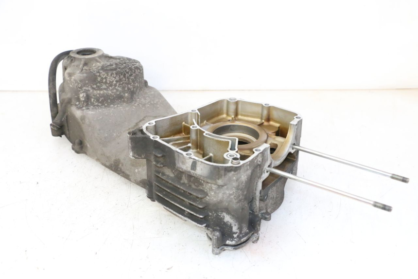 photo de LEFT ENGINE CRANKCASE YAMAHA X-MAX XMAX 125 (2010 - 2013) - Component detail