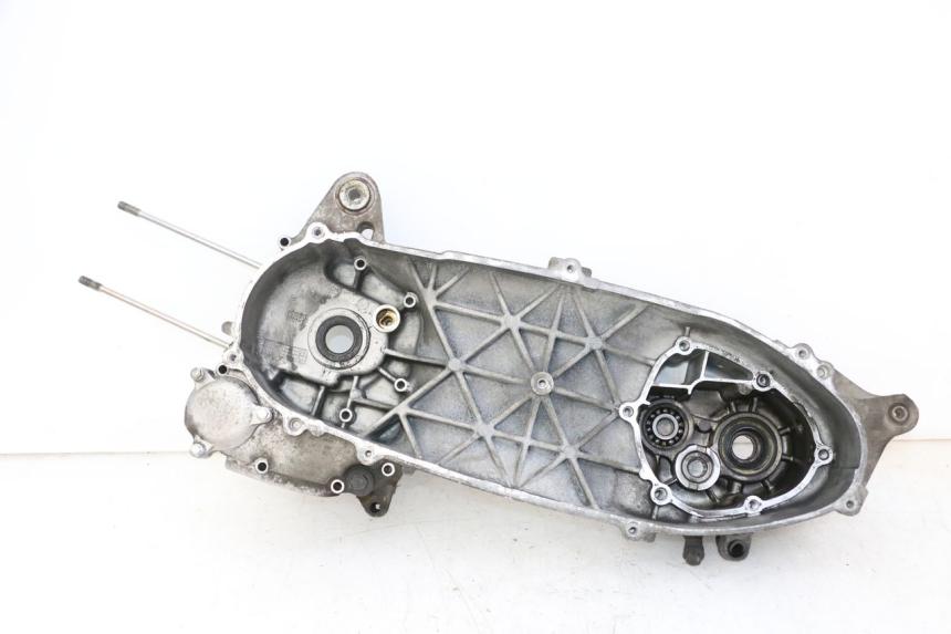 photo de LEFT ENGINE CRANKCASE YAMAHA X-MAX XMAX 125 (2010 - 2013) - Component zoom