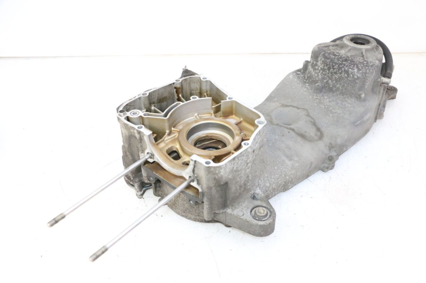 photo de LEFT ENGINE CRANKCASE YAMAHA X-MAX XMAX 125 (2010 - 2013) - Zoom on usage condition