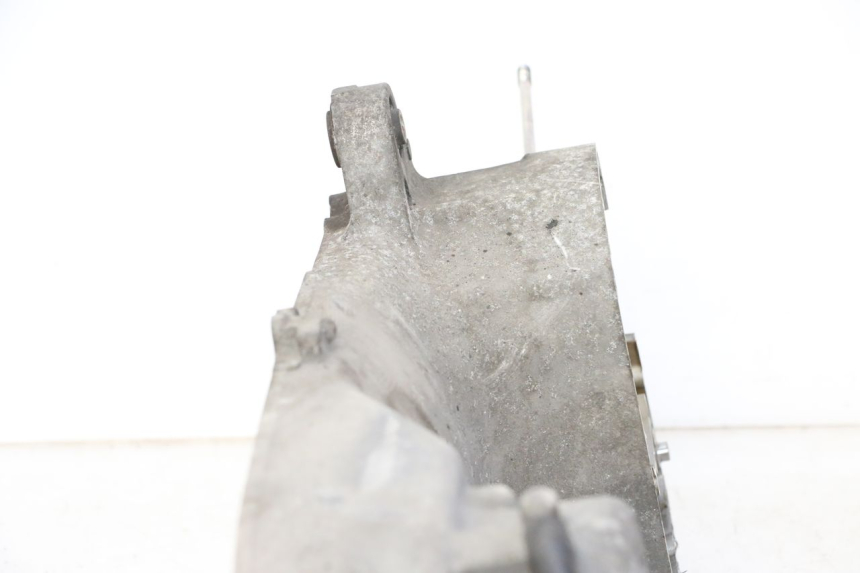 photo de LEFT ENGINE CRANKCASE YAMAHA X-MAX XMAX 125 (2010 - 2013) - Technical close-up