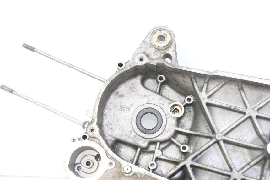 photo de LEFT ENGINE CRANKCASE YAMAHA XMAX X-MAX 125 (2006 - 2009) - Checked used part