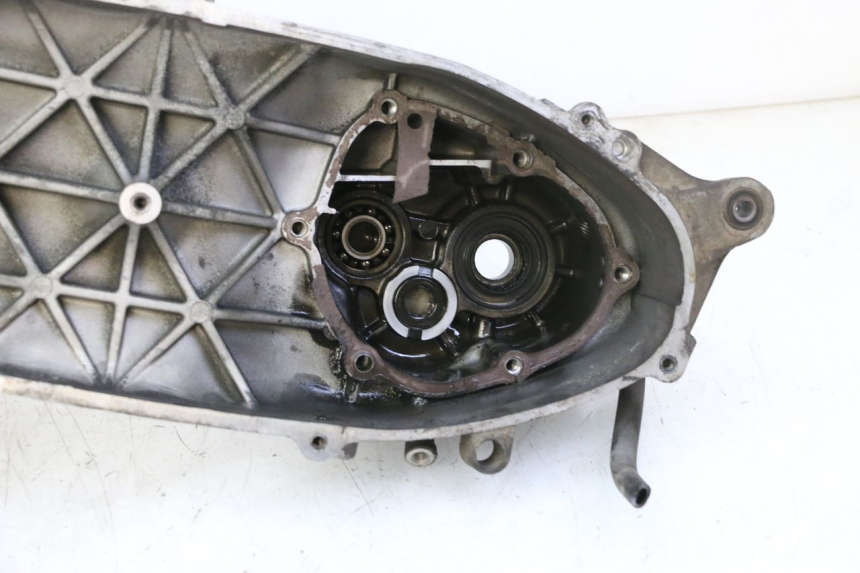 photo de LEFT ENGINE CRANKCASE YAMAHA X-MAX XMAX 125 (2010 - 2013) - Component zoom