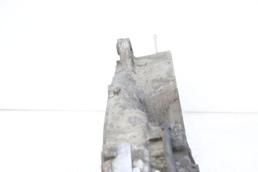 photo de LEFT ENGINE CRANKCASE YAMAHA X-MAX XMAX 125 (2010 - 2013) - Fixing points details