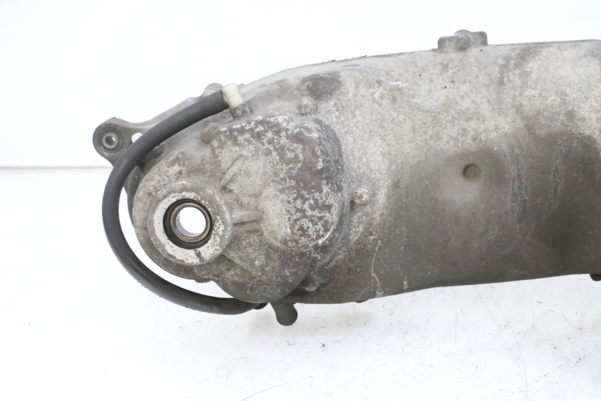 photo de LEFT ENGINE CRANKCASE YAMAHA X-MAX XMAX 125 (2010 - 2013) - Zoom on usage condition