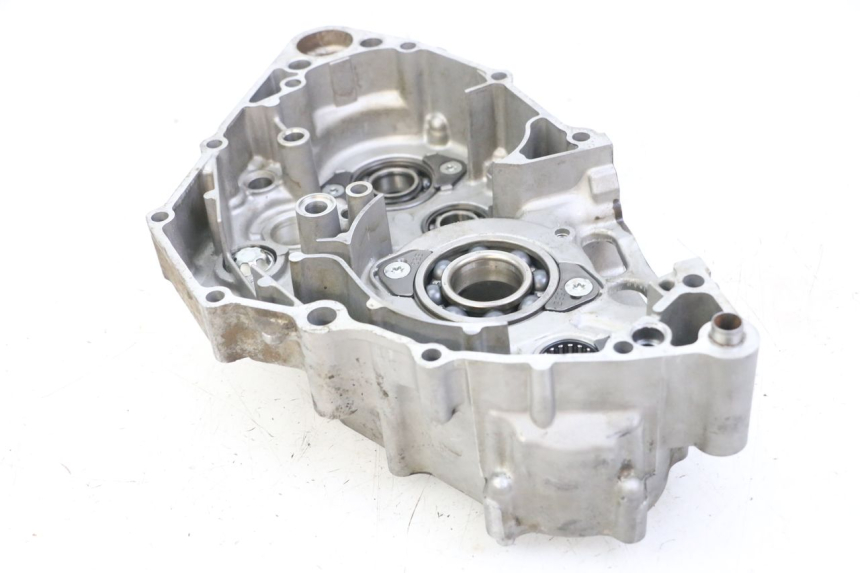 photo de LEFT ENGINE CRANKCASE YAMAHA YZ-F YZF 250 (2007 - 2013) - Additional view of the item