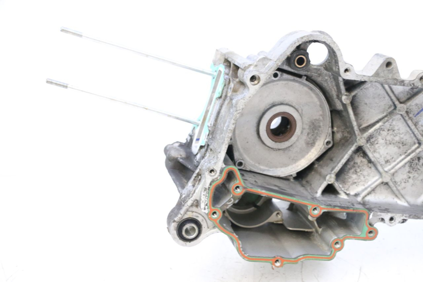 photo de LEFT ENGINE CRANKCASE PIAGGIO ZIP 4T 50 (2018 - 2020) - Component detail