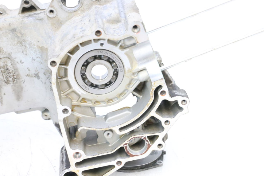 photo de LEFT ENGINE CRANKCASE PIAGGIO ZIP 4T 50 (2018 - 2020) - Surface and material condition