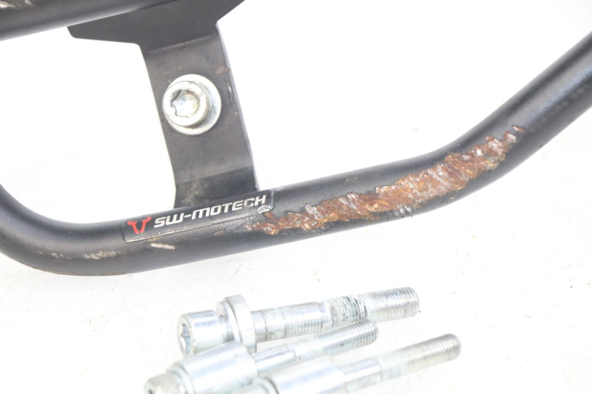 photo de ENGINE CYLINDER HEAD COVER HONDA CB R 1000 (2018 - 2023) - Spare part profile view