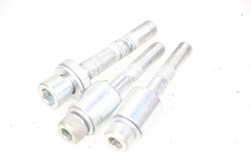 photo de ENGINE CYLINDER HEAD COVER HONDA CB R 1000 (2018 - 2023) - Component detail