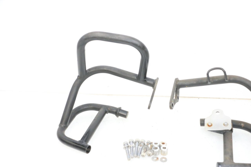 photo de ENGINE CYLINDER HEAD COVER YAMAHA FJR ABS 1300 (2006 - 2012) - Additional view of the item