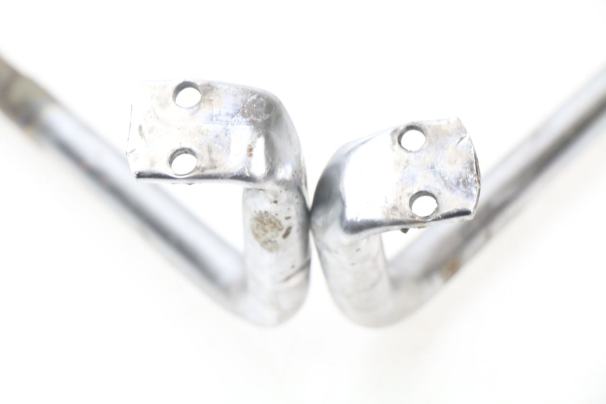 photo de CYLINDER CRASH PROTECTOR MOTOBECANE LT 125 (1970 - 1975) - Additional view of the item