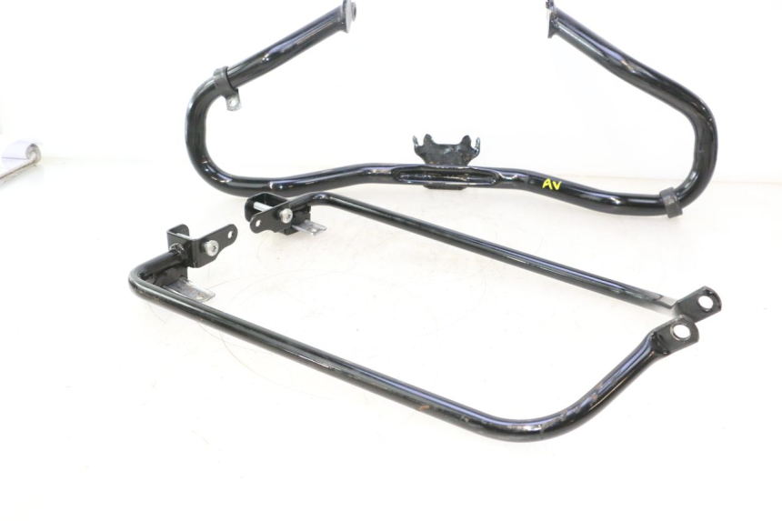 photo de CYLINDER CRASH PROTECTOR HARLEY DAVIDSON ROAD GLIDE FLTRXSE 1920 (2018 - 2022) - Alternative angle