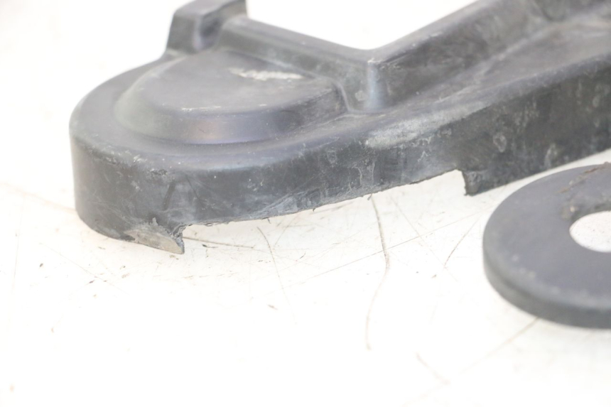 photo de SPROCKET COVER PEUGEOT 103 SPX CLIP 50 (1989 - 1992) - Technical close-up