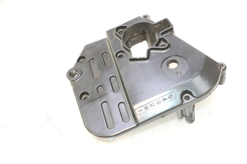 photo de SPROCKET COVER SUZUKI GSF N BANDIT 1200 (2001 - 2005) - Alternative perspective
