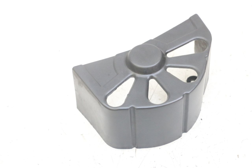 photo de SPROCKET COVER HYTRACK ST 170 (2020 - 2024) - Zoom on usage condition