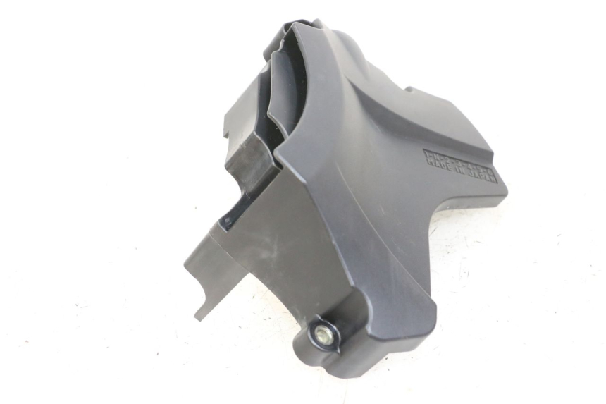 photo de SPROCKET COVER YAMAHA XJ6 ABS 600 (2008 - 2016) - Zoom on usage condition