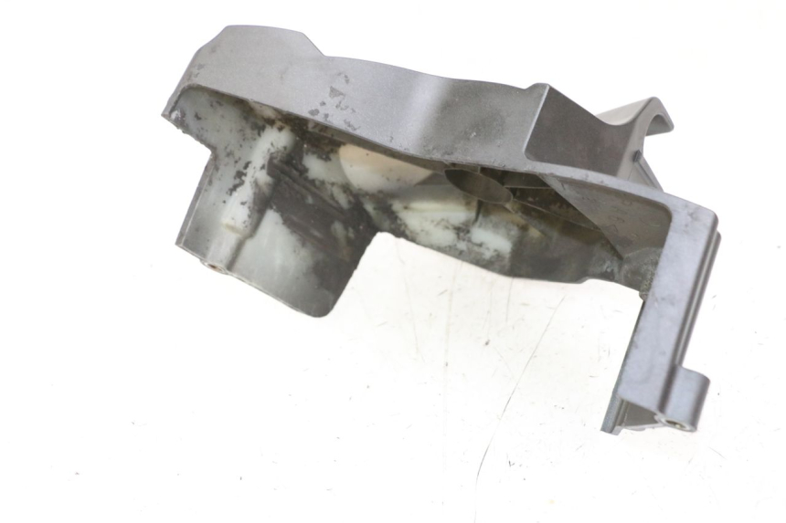 photo de SPROCKET COVER YAMAHA FZ1 FAZER 1000 (2007 - 2009) - Technical close-up