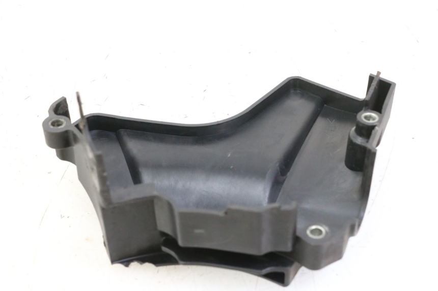 photo de SPROCKET COVER YAMAHA XJ6 600 (2008 - 2016) - Alternative perspective