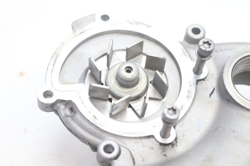 photo de WATER PUMP COVER BMW C SPORT 650 (2015 - 2021) - Zoom on usage condition