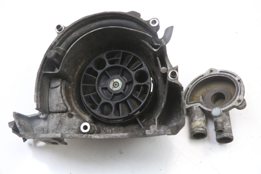 photo de WATER PUMP COVER PIAGGIO MP3 125 (2006 - 2014) - Surface and material condition