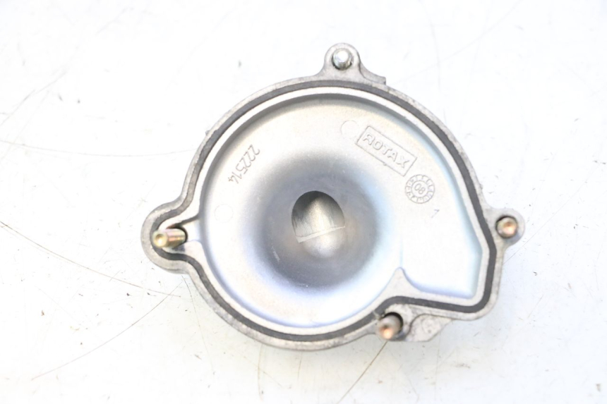 photo de WATER PUMP COVER CAN-AM SPYDER RS 1000 (2008 - 2012) - Alternative perspective