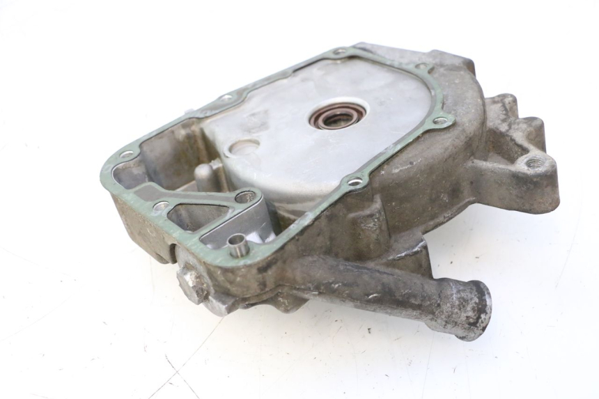 photo de STATOR COVER PEUGEOT KISBEE 4T 50 (2010 - 2017) - Zoom on usage condition