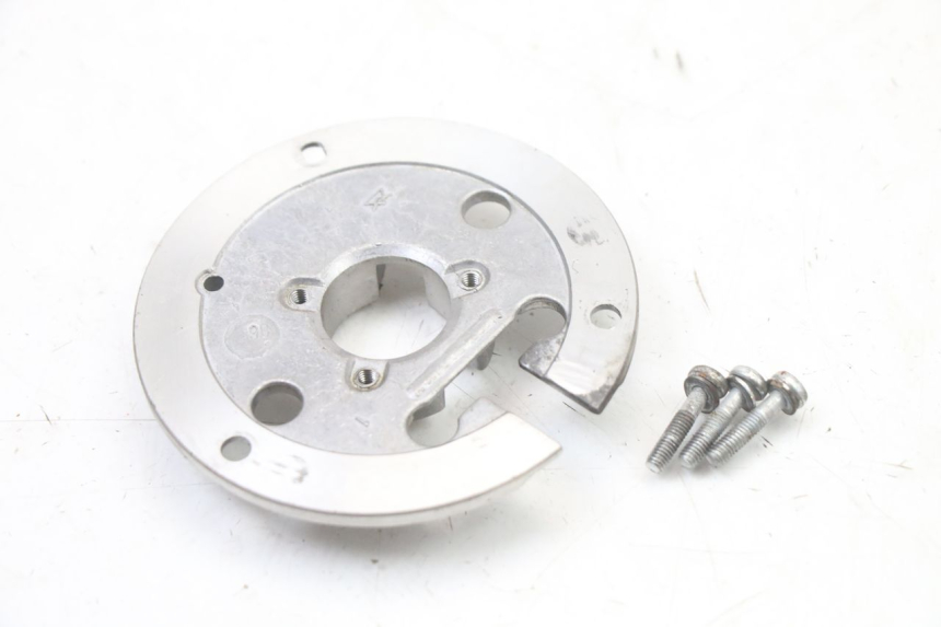 photo de STATOR COVER MBK X-LIMIT XLIMIT 50 (2007 - 2012) - Zoom on usage condition