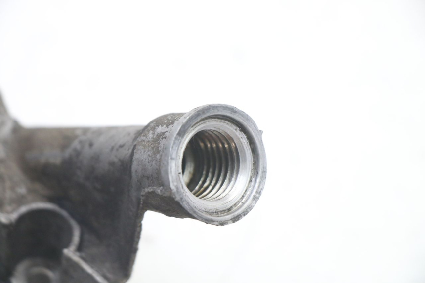 photo de STATOR COVER PEUGEOT VIVACITY 125 (2010 - 2017) - Zoom on usage condition