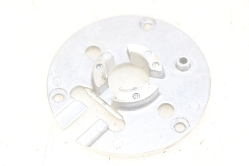 photo de STATOR COVER PEUGEOT XP6 50 (2006 - 2011) - Main view