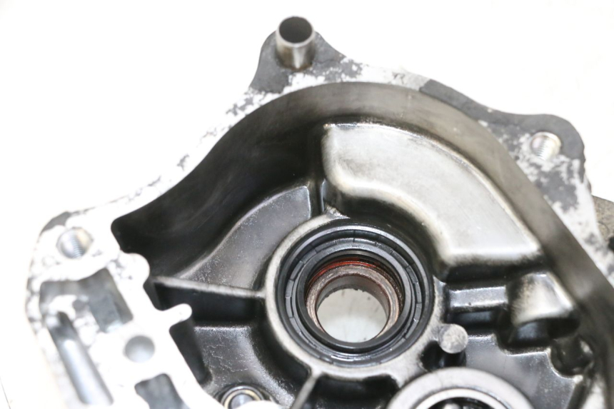 photo de REAR WHEEL SHAFT COVER KYMCO AGILITY 4T 50 (2005 - 2018) - Fixing points details