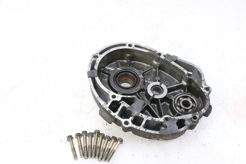 photo de REAR WHEEL SHAFT COVER KYMCO GRAND DINK 125 (2002 - 2007) - Technical close-up