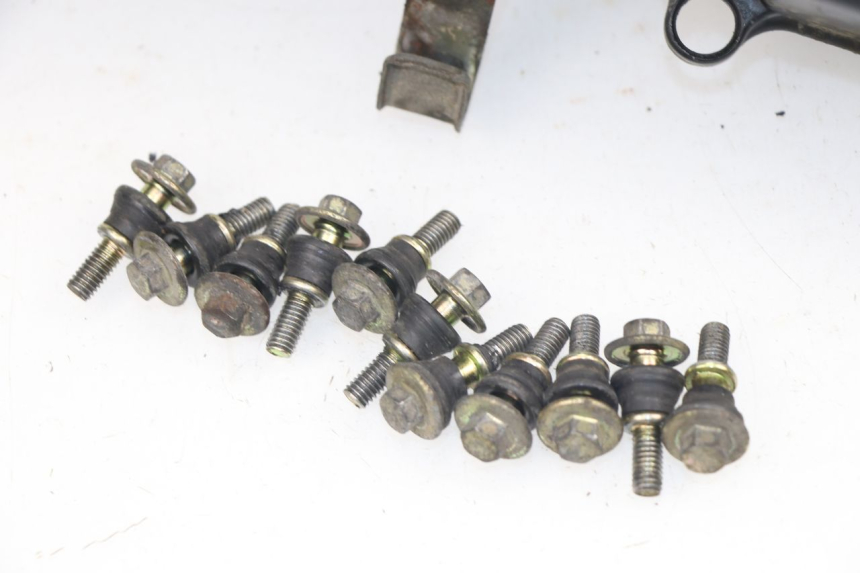 photo de DRIVE BELT COVER KYMCO AGILITY CITY 50 (2008 - 2016) - Fixing points details