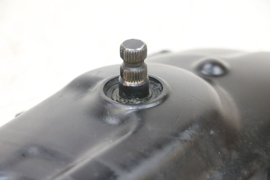 photo de VARIATOR COVER MBK BOOSTER SPIRIT NAKED 50 (2004 - 2017) - Fixing points details