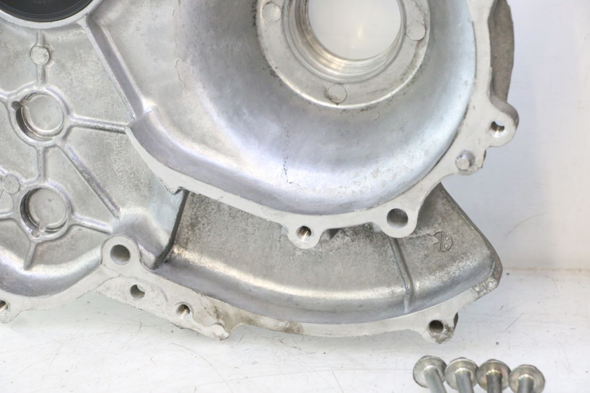 photo de DRIVE BELT COVER SUZUKI BURGMAN EXECUTIVE ABS 650 (2006 - 2012) - Focus on structure
