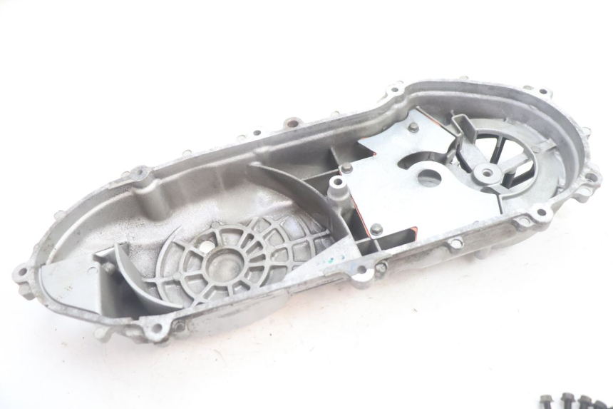 photo de VARIATOR COVER YAMAHA BW'S BWS 125 (2010 - 2013) - Fixing points details