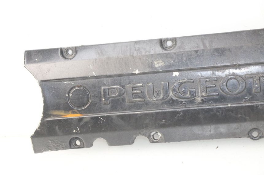 photo de VARIATOR COVER PEUGEOT FOX 50 (1995 - 2003) - Fixing points details