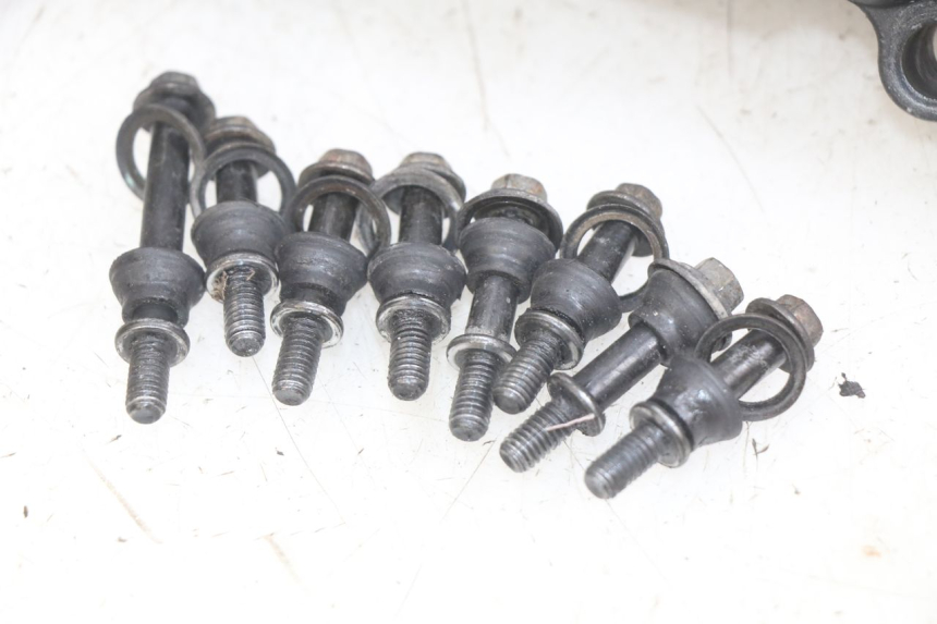 photo de VARIATOR COVER SYM GTS EFI 125 (2012 - 2016) - Fixing points details