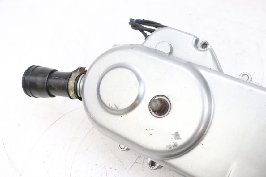 photo de VARIATOR COVER PEUGEOT KISBEE 4T 50 (2010 - 2017) - Detailed visual inspection