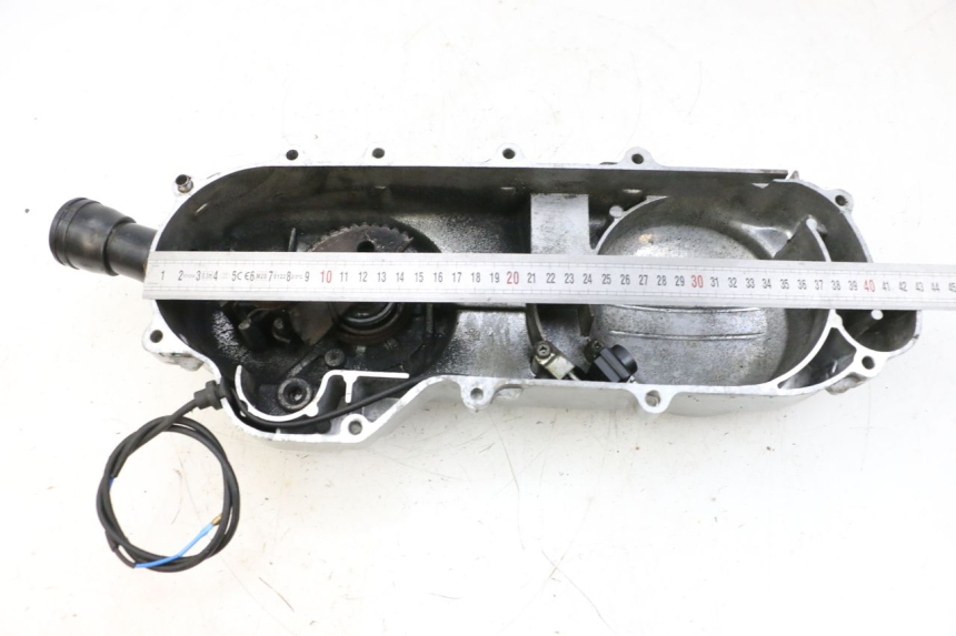 photo de VARIATOR COVER PEUGEOT KISBEE 4T 50 (2010 - 2017) - Zoom on usage condition