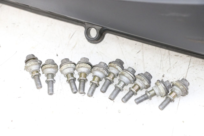 photo de DRIVE BELT COVER KYMCO X-TOWN XTOWN 125 (2016 - 2021) - Surface and material condition