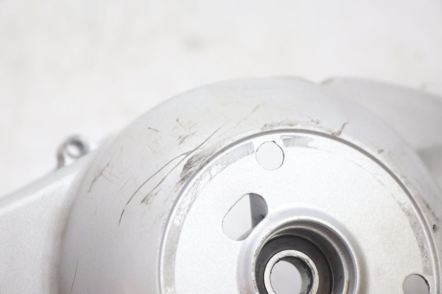 photo de DRIVE BELT COVER PIAGGIO LIBERTY 125 (1998 - 2008) - Fixing points details